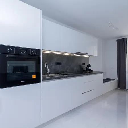 Premium Tartini By Locap Group Apartment
