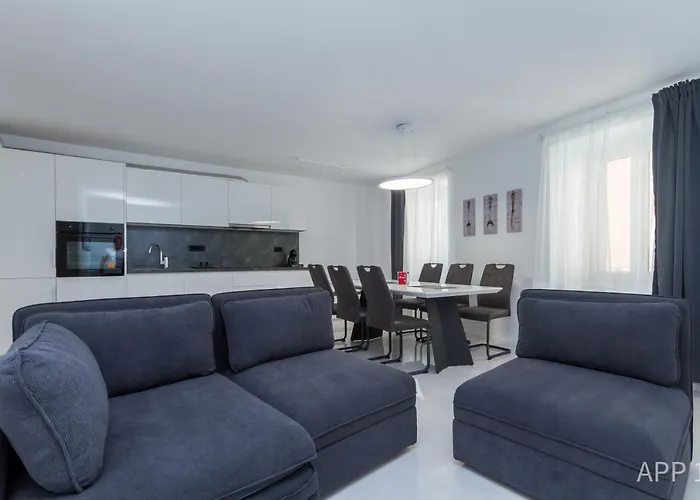 Premium Tartini By Locap Group * Piran